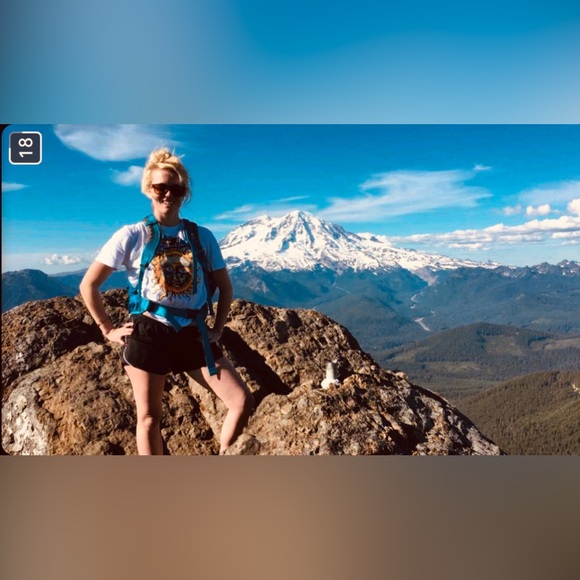 Meet your Posher, Laura - Picture 7 of 16